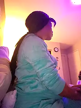 Snapshot of RuggyRackz chatting on October 13, 2025, 6:46 am RuggyRackz online show from October 13, 2025, 6:46 am