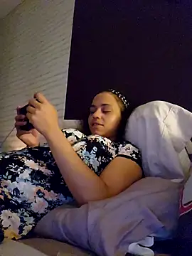 Snapshot of RuggyRackz chatting on October 16, 2025, 3:29 am RuggyRackz online show from October 16, 2025, 3:29 am