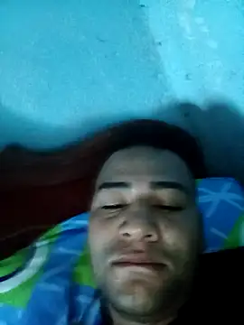 EISONREINA11 online show from November 4, 2025, 1:10 pm