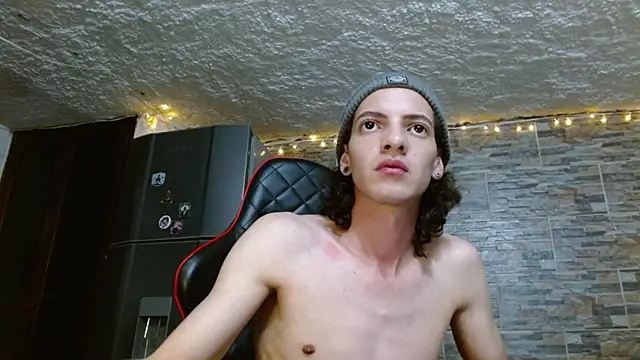 Snapshot of omar_alurba chatting on September 27, 2025, 2:27 am omar alurba online show from September 27, 2025, 2:27 am