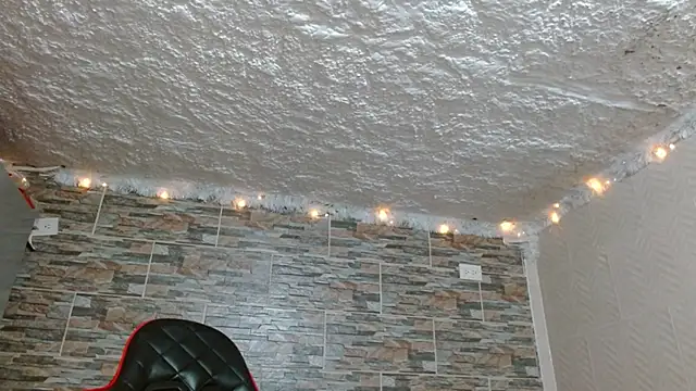 Snapshot of omar_alurba chatting on October 17, 2025, 5:21 am omar alurba online show from October 17, 2025, 5:21 am