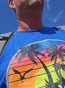 Trucker Hunter online show from October 12, 2025, 1:54 pm