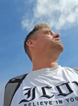 Trucker Hunter online show from October 15, 2025, 9:53 am