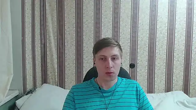 darienlarge online show from March 23, 2025, 1:42 am