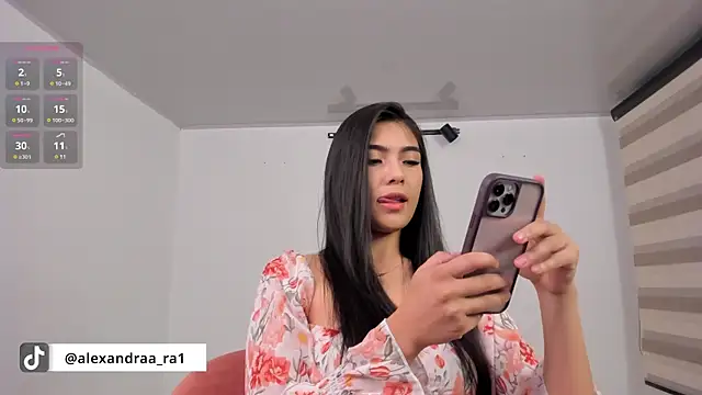 Alexandra ra online show from March 14, 2025, 11:43 pm