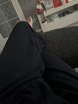 Snapshot of Furdale chatting on December 23, 2024, 12:30 pm Furdale online show from December 23, 2024, 12:30 pm