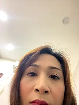 Snapshot of Sanieku chatting on December 21, 2025, 5:20 pm Sanieku online show from December 21, 2025, 5:20 pm