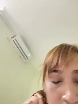 Snapshot of Sanieku chatting on February 1, 2026, 7:23 pm Sanieku online show from February 1, 2026, 7:23 pm