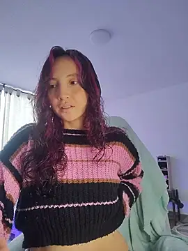  Laary online show from April 15, 2026, 8:53 pm