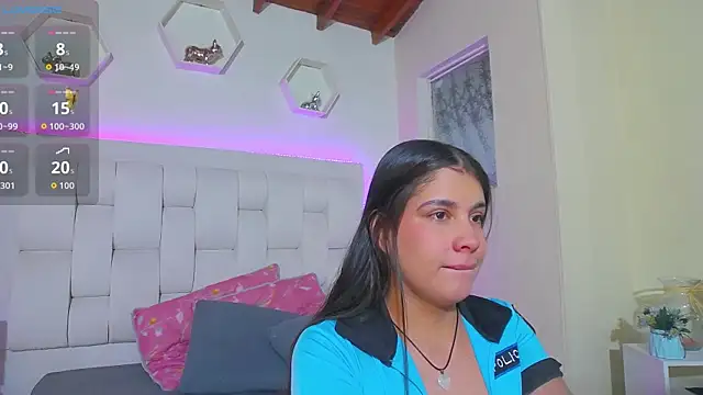 shanakendall online show from October 31, 2025, 12:17 pm