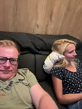 Snapshot of AnnualSunrise chatting on June 7, 2026, 7:50 pm AnnualSunrise online show from June 7, 2026, 7:50 pm
