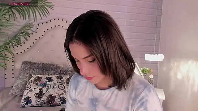 Snapshot of _Eurekaa_ chatting on March 9, 2025, 8:52 pm Eurekaa online show from March 9, 2025, 8:52 pm