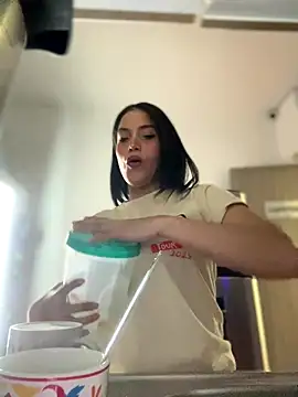 Snapshot of _Eurekaa_ chatting on September 20, 2025, 1:28 am Eurekaa online show from September 20, 2025, 1:28 am
