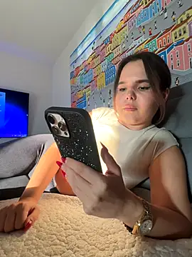 TheCinderella online show from October 14, 2025, 3:57 pm