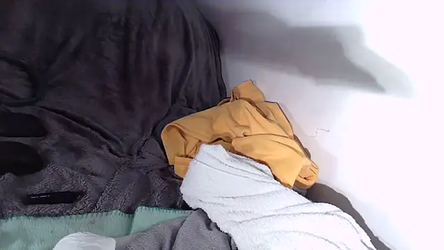 Snapshot of Tobi907790 chatting on November 27, 2025, 7:38 pm Tobi907790 online show from November 27, 2025, 7:38 pm