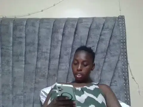 Snapshot of Dizzydose chatting on June 11, 2026, 5:00 pm Dizzydose online show from June 11, 2026, 5:00 pm