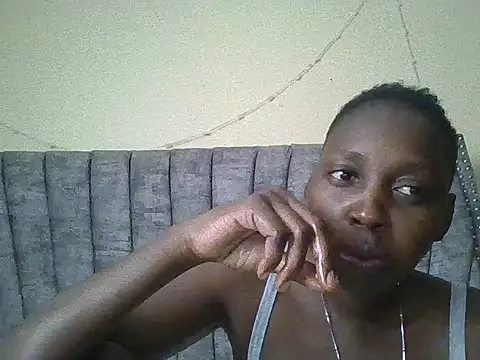 Snapshot of Dizzydose chatting on July 8, 2026, 7:02 am Dizzydose online show from July 8, 2026, 7:02 am