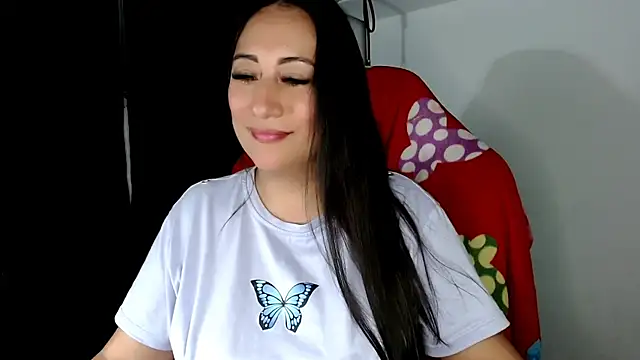 carolinalovee  online show from January 16, 2025, 5:11 am