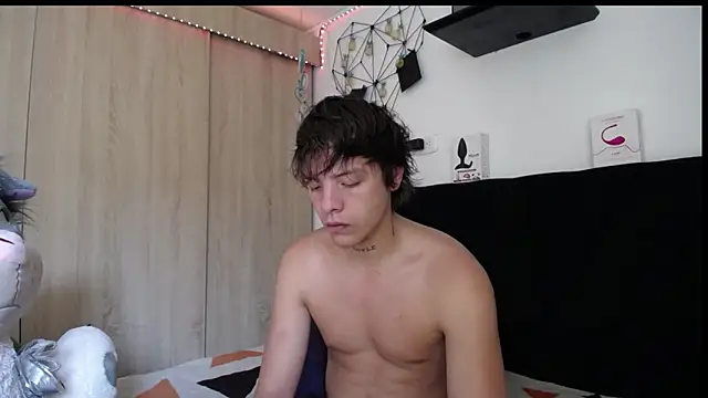 Santiago kiler online show from February 11, 2026, 2:22 pm