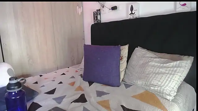 Santiago kiler online show from April 18, 2026, 7:07 pm