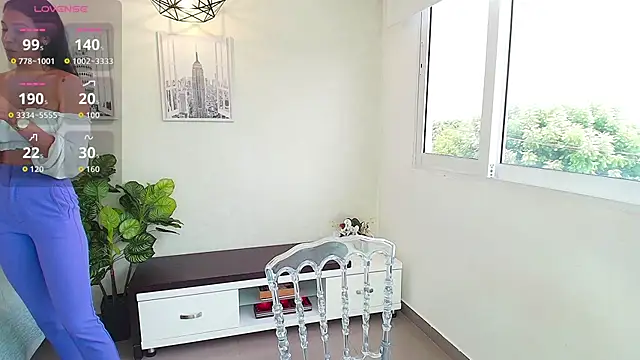 Sassy--Girl online show from September 24, 2025, 6:11 pm