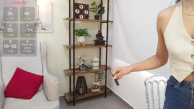 Sassy--Girl online show from January 12, 2026, 6:02 pm