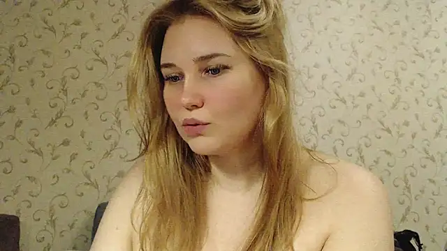 Snapshot of mmmPinUpGirl chatting on January 22, 2025, 11:21 pm mmmPinUpGirl online show from January 22, 2025, 11:21 pm