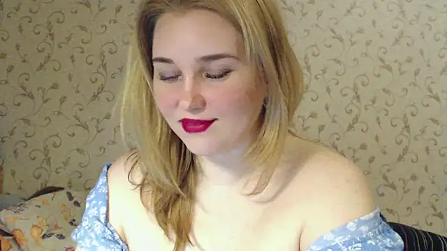 Snapshot of mmmPinUpGirl chatting on March 22, 2025, 7:53 pm mmmPinUpGirl online show from March 22, 2025, 7:53 pm