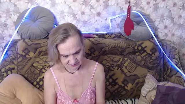 MissBekker online show from October 1, 2025, 5:19 pm