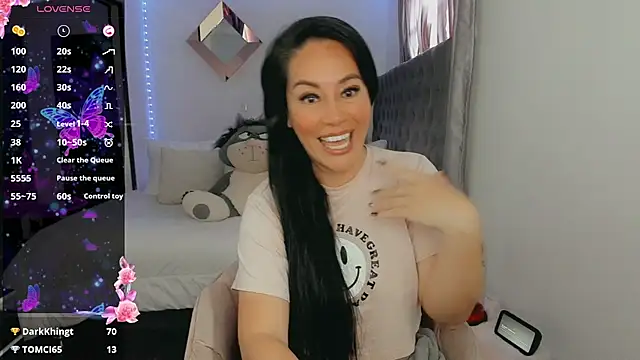 Snapshot of jlove_bss chatting on March 16, 2025, 4:45 pm jlove bss online show from March 16, 2025, 4:45 pm