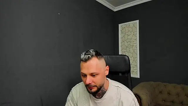 Snapshot of BrianHunts chatting on February 12, 2026, 6:19 am BrianHunts online show from February 12, 2026, 6:19 am