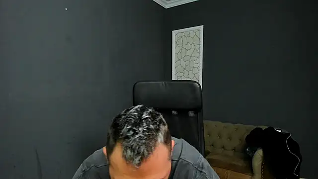 Snapshot of BrianHunts chatting on February 26, 2026, 5:17 am BrianHunts online show from February 26, 2026, 5:17 am