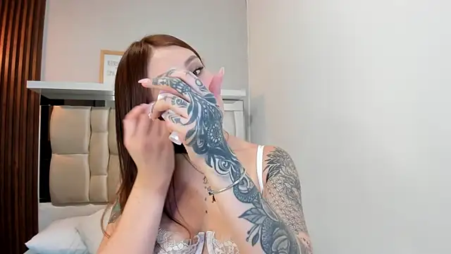 Snapshot of LANA-JONNES chatting on March 12, 2025, 3:02 am LANA-JONNES online show from March 12, 2025, 3:02 am