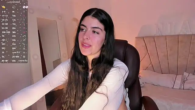  Niah  online show from February 10, 2025, 9:25 pm