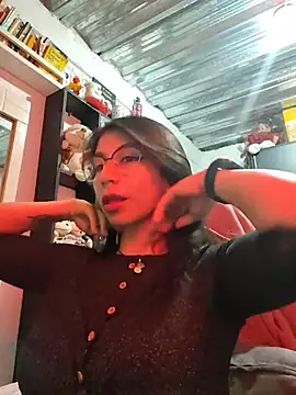 Snapshot of kateeen18 chatting on December 19, 2025, 7:15 am kateeen18 online show from December 19, 2025, 7:15 am