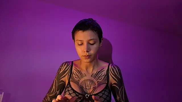 goddess vee  online show from January 15, 2026, 8:56 pm