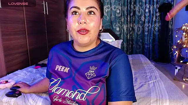 gatuwildhott online show from September 18, 2025, 6:21 pm