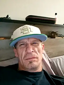 Snapshot of creekster41 chatting on July 6, 2026, 12:18 am creekster41 online show from July 6, 2026, 12:18 am