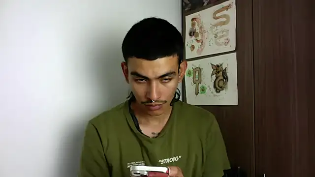 sorry-mom69 online show from October 3, 2025, 6:49 pm