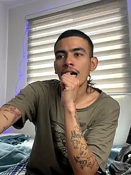 sorry-mom69 online show from October 23, 2025, 5:23 pm