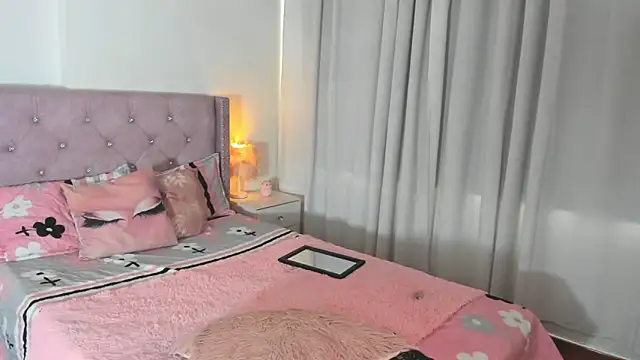 destinysweet21 online show from February 25, 2026, 3:10 pm