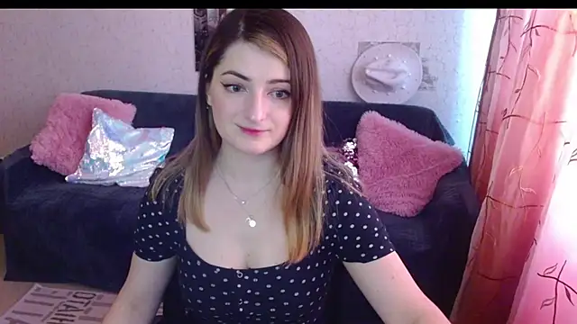 Snapshot of Arielsssplash chatting on June 11, 2026, 12:36 pm Arielsssplash online show from June 11, 2026, 12:36 pm