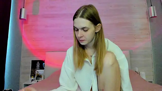 molly hunt  online show from March 28, 2026, 4:56 am