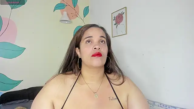 Alondra zaaens online show from October 16, 2025, 1:01 pm