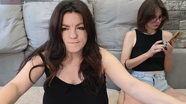 Snapshot of Vika_loves_you chatting on October 6, 2025, 2:20 am Vika loves you online show from October 6, 2025, 2:20 am