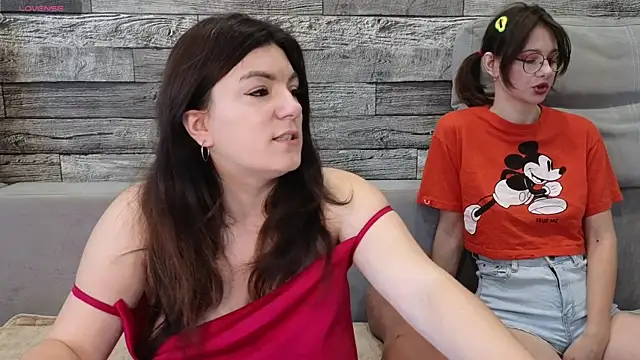 Snapshot of Vika_loves_you chatting on October 20, 2025, 2:12 am Vika loves you online show from October 20, 2025, 2:12 am