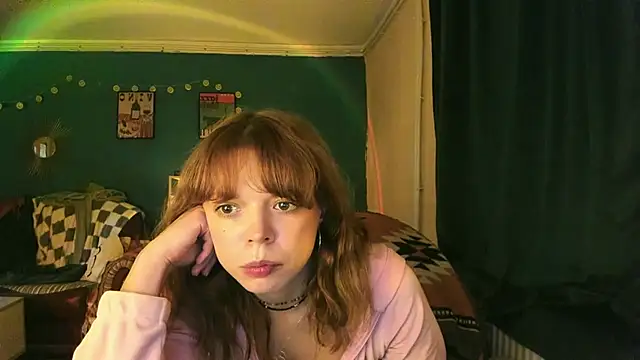 ClancyMorissey online show from October 4, 2025, 5:44 pm