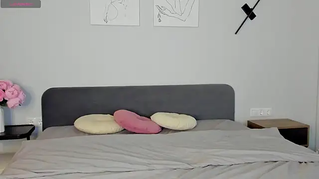 miss emily  online show from March 4, 2026, 1:11 am