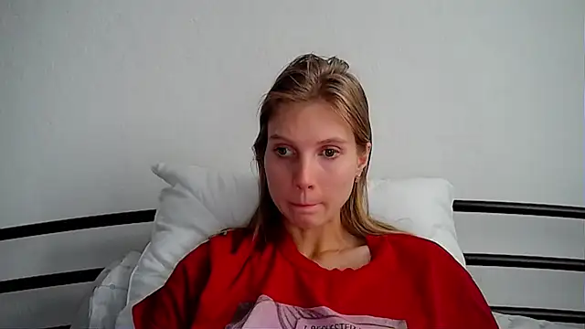 Snapshot of MaryMiton chatting on February 15, 2025, 3:39 pm MaryMiton online show from February 15, 2025, 3:39 pm