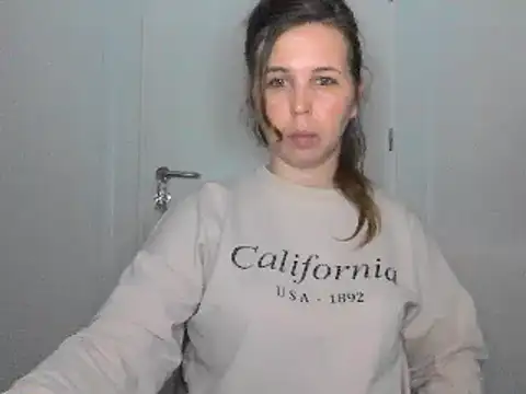 loveis007 online show from March 18, 2025, 12:49 am